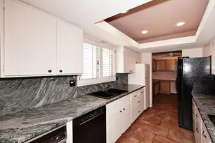 18403 N Conestoga Dr, Sun City, AZ 85373 - Photo 6