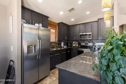 700 Hayes Drive, Sierra Vista, AZ 85635 - Photo 2