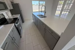 4339 E Tonto St, Phoenix, AZ 85044 - Photo 4
