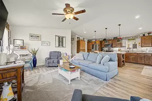 40511 N Birdie St, San Tan Valley, AZ 85140 - Photo 6