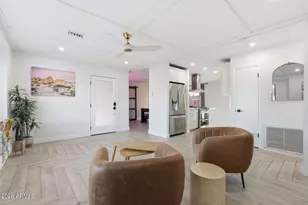 8426 E Sheridan St, Scottsdale, AZ 85257 - Photo 4