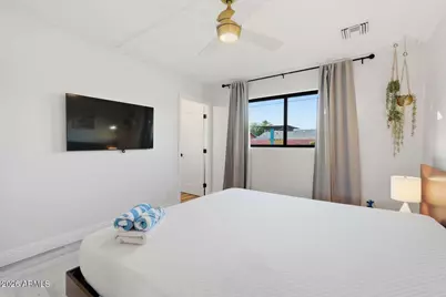 8426 E Sheridan Street, Scottsdale, AZ 85257 - Photo 18