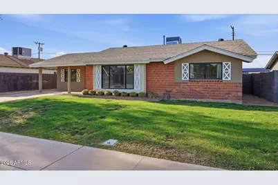 8426 E Sheridan Street, Scottsdale, AZ 85257 - Photo 2