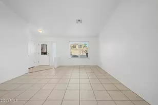 15030 S 47th Way, Phoenix, AZ 85044 - Photo 8