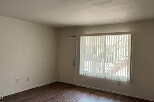 4418 N 53rd Ln, Phoenix, AZ 85031 - Photo 10