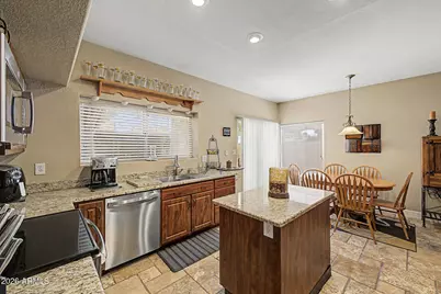 1522 E Beacon Drive, Gilbert, AZ 85234 - Photo 10