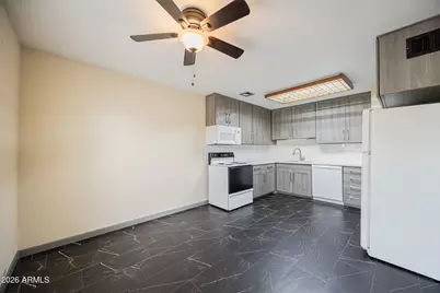 4710 N 10th Place, Phoenix, AZ 85014 - Photo 8