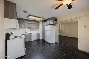 4710 N 10th Pl, Phoenix, AZ 85014 - Photo 10