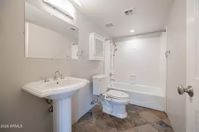 4922 N 42nd Way, Phoenix, AZ 85018 - Photo 8