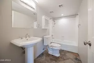 4922 N 42nd Way, Phoenix, AZ 85018 - Photo 8