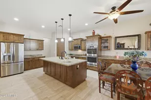 14645 W Hedgehog Pl, Surprise, AZ 85387 - Photo 10