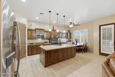 14645 W Hedgehog Place, Surprise, AZ 85387 - Photo 8