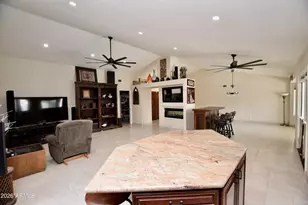 9015 E Windrose Dr, Scottsdale, AZ 85260 - Photo 18