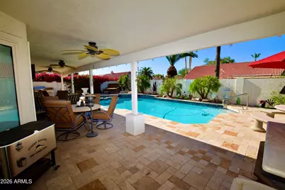 9015 E Windrose Drive, Scottsdale, AZ 85260 - Photo 10