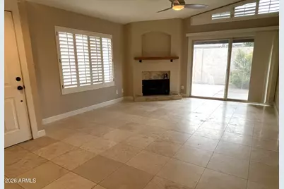 18640 N 44th Place, Phoenix, AZ 85050 - Photo 2