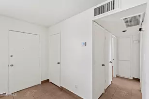 2246 W Sierra St, Phoenix, AZ 85029 - Photo 26