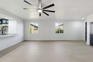 4945 S Twinleaf Dr, Gilbert, AZ 85298 - Photo 8