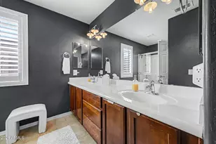 1953 W Busoni Pl, Phoenix, AZ 85023 - Photo 18