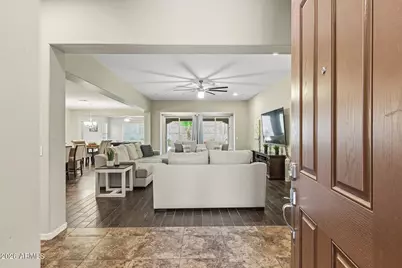 13392 W Creosote Drive, Peoria, AZ 85383 - Photo 6