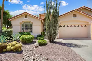 17621 W Browning Dr, Surprise, AZ 85374 - Photo 2