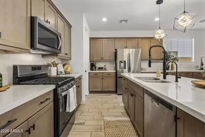 17759 W Guthrie Street, Surprise, AZ 85388 - Photo 6