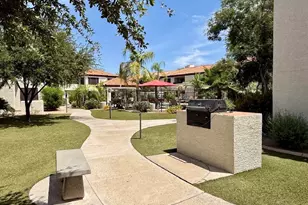 9990 N Scottsdale Rd, Paradise Valley, AZ 85253 - Photo 18