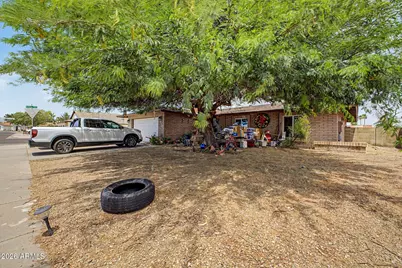 16413 N 51st Drive, Glendale, AZ 85306 - Photo 2