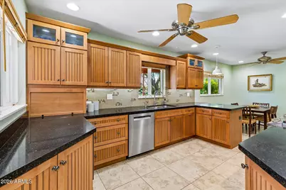 7050 N 8th Avenue, Phoenix, AZ 85021 - Photo 12