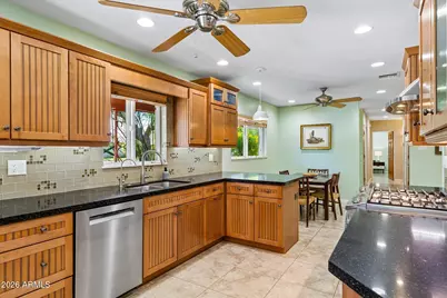 7050 N 8th Avenue, Phoenix, AZ 85021 - Photo 16
