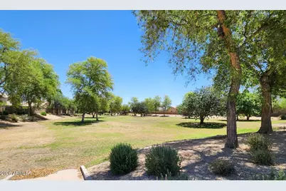 16042 W Durango Street, Goodyear, AZ 85338 - Photo 38