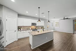 18230 W Louise Dr, Surprise, AZ 85387 - Photo 10