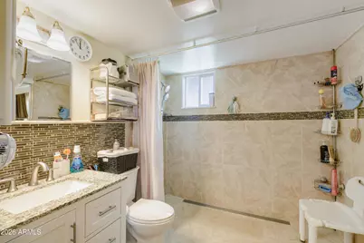 6546 W Surrey Avenue, Glendale, AZ 85304 - Photo 38