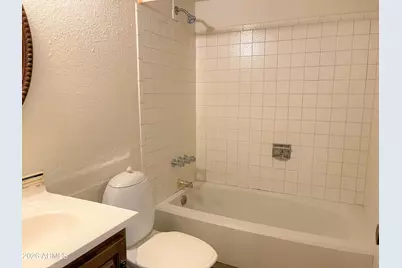 3645 N 69th Avenue #Unit 26, Phoenix, AZ 85033 - Photo 8