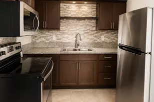 2234 W Medlock Dr, Phoenix, AZ 85015 - Photo 2