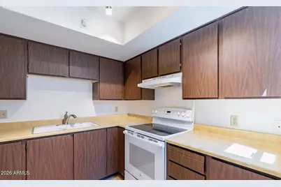 1040 E Pueblo Road, Phoenix, AZ 85020 - Photo 1