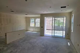 9735 S 12th Street S, Phoenix, AZ 85042 - Photo 2