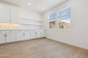9735 S 12th Street S, Phoenix, AZ 85042 - Photo 6