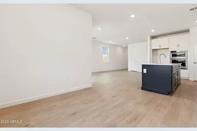 9735 S 12th Street S, Phoenix, AZ 85042 - Photo 8