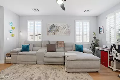 2357 E Hidalgo Avenue, Phoenix, AZ 85040 - Photo 8