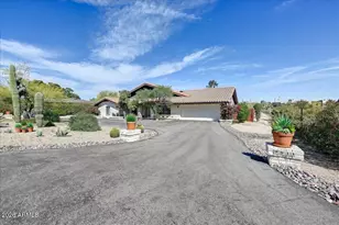 9033 E Lazywood Pl, Carefree, AZ 85377 - Photo 2