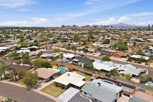 1404 E Bishop Dr, Tempe, AZ 85282 - Photo 4