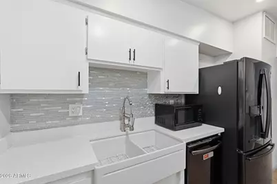 1404 E Bishop Drive, Tempe, AZ 85282 - Photo 8