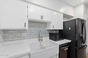 1404 E Bishop Dr, Tempe, AZ 85282 - Photo 8