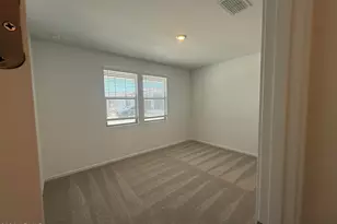 2638 E Homesteader Rd, San Tan Valley, AZ 85140 - Photo 4