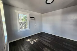 9028 North 11th St, Phoenix, AZ 85020 - Photo 2