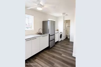 746 W Turney Avenue #Apt 8, Phoenix, AZ 85013 - Photo 2
