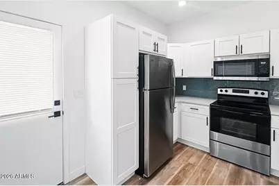 4202 N 10th Street #4, Phoenix, AZ 85014 - Photo 8