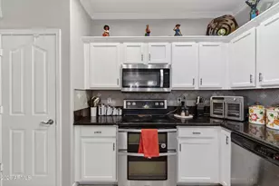 8629 W Jenan Dr, Peoria, AZ 85345 - Photo 14