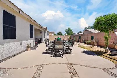 8629 W Jenan Drive, Peoria, AZ 85345 - Photo 36