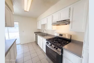 4636 N 67th Avenue, Phoenix, AZ 85033 - Photo 2